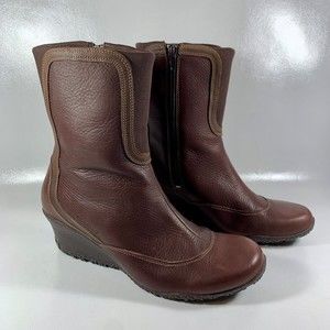 Merrell Womens Wisteria Wedge Ankle Bootie Brown Vibram Side Zipper Sole Size 11